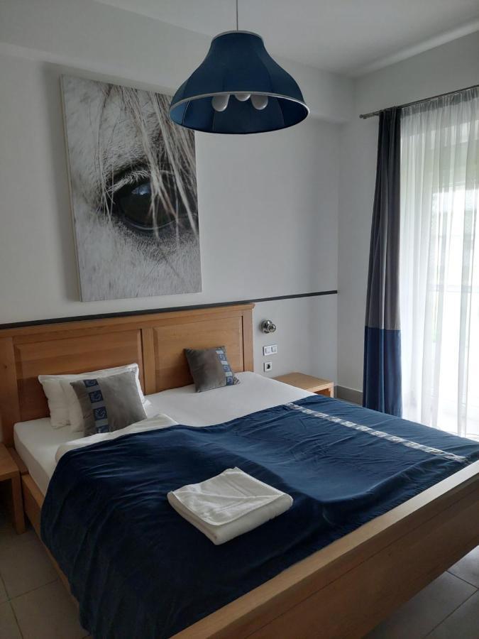 Hédervár 海勒瓦利洛瓦斯旅馆酒店 外观 照片