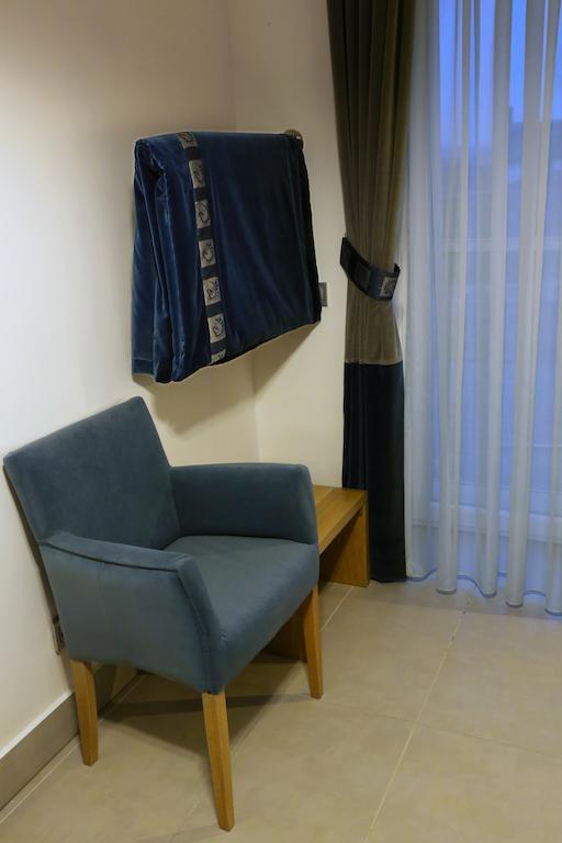 Hédervár 海勒瓦利洛瓦斯旅馆酒店 外观 照片